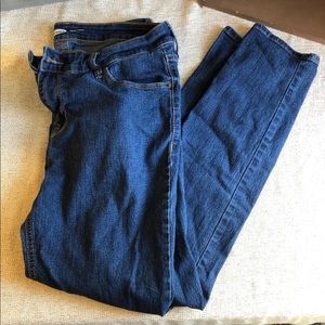 Women’s Skinny Jeans